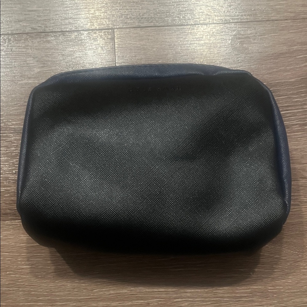 Cole Haan x American Airlines Black Leather cosmetic  Bag
